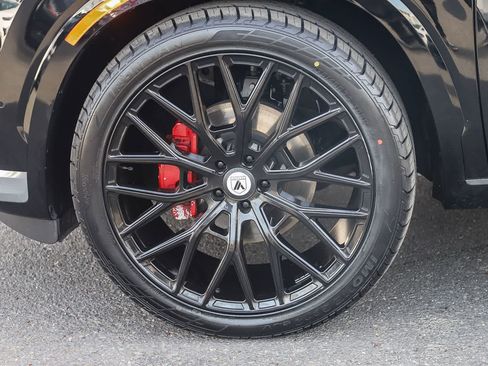 Used 2023 Hyundai Palisade Calligraphy image 11