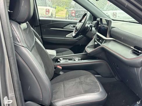 Used 2025 Ford Explorer ST AWD/4WD image 10