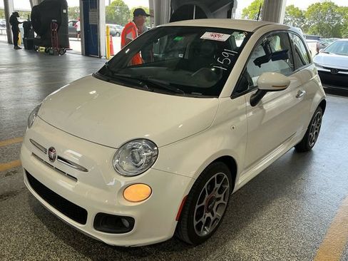 Used 2015 FIAT 500 Sport FWD image 1