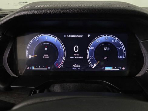 Used 2024 Jeep Grand Cherokee Limited w/ Black Appearance Package AWD/4WD image 23