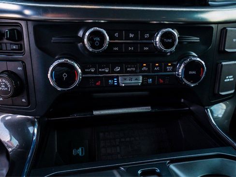 Used 2022 Ford F150 Lariat AWD/4WD image 19