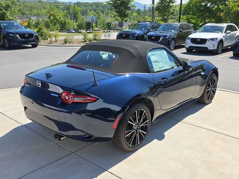 New 2026 MAZDA MX-5 Miata Grand Touring RWD image 2
