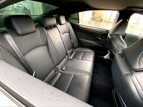 Used 2019 Lexus ES 350 F Sport w/ Accessory Package 2 image 19