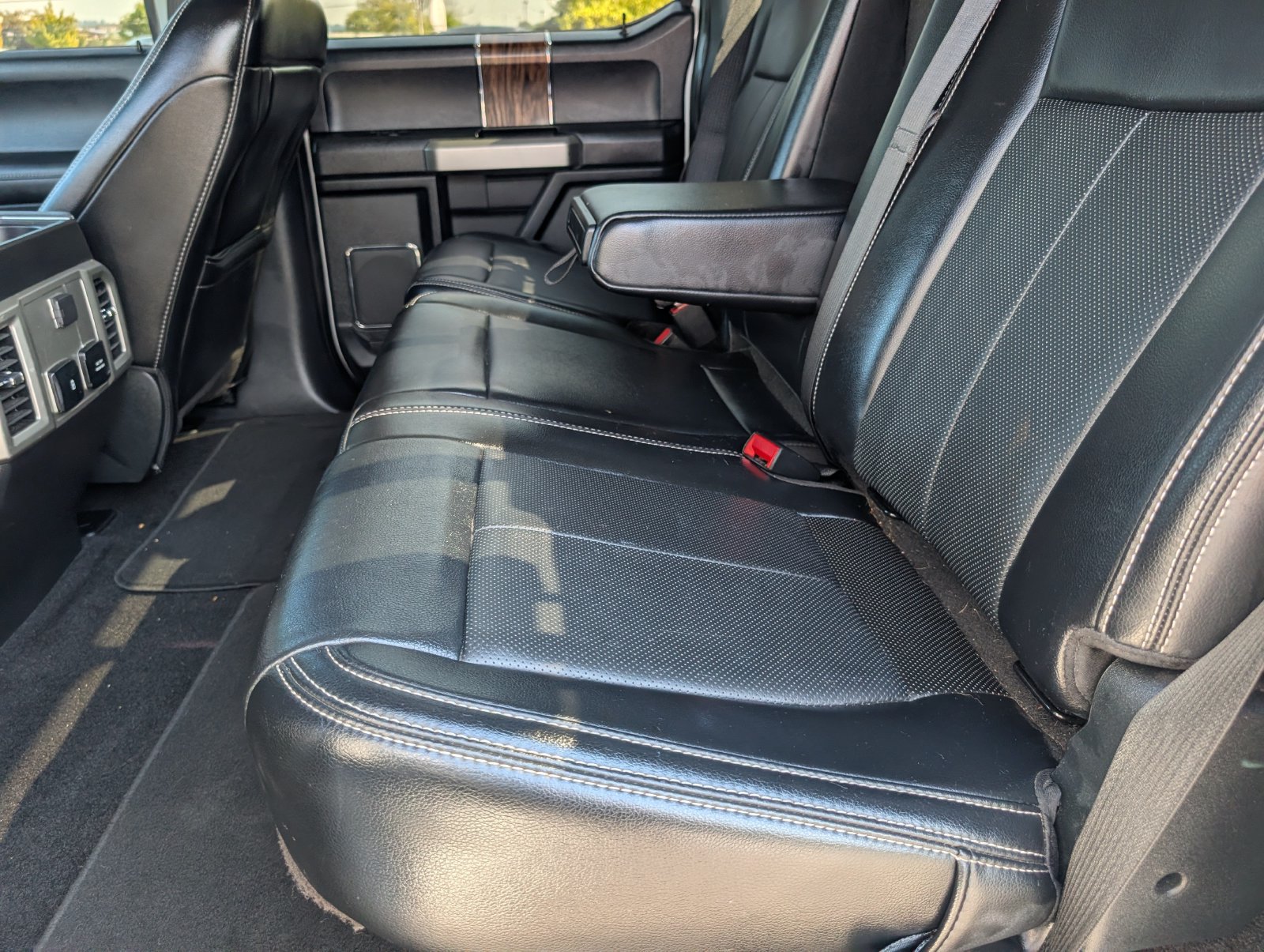 Used 2019 Ford F150 Lariat AWD/4WD image 8