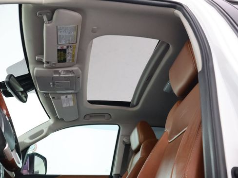 Used 2019 Toyota Tundra Platinum AWD/4WD image 48