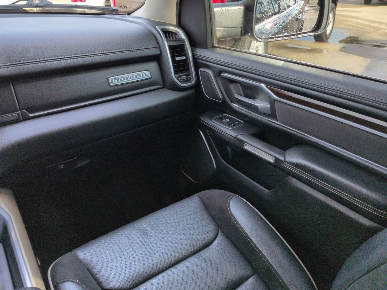 Used 2022 RAM 1500 Laramie RWD image 16