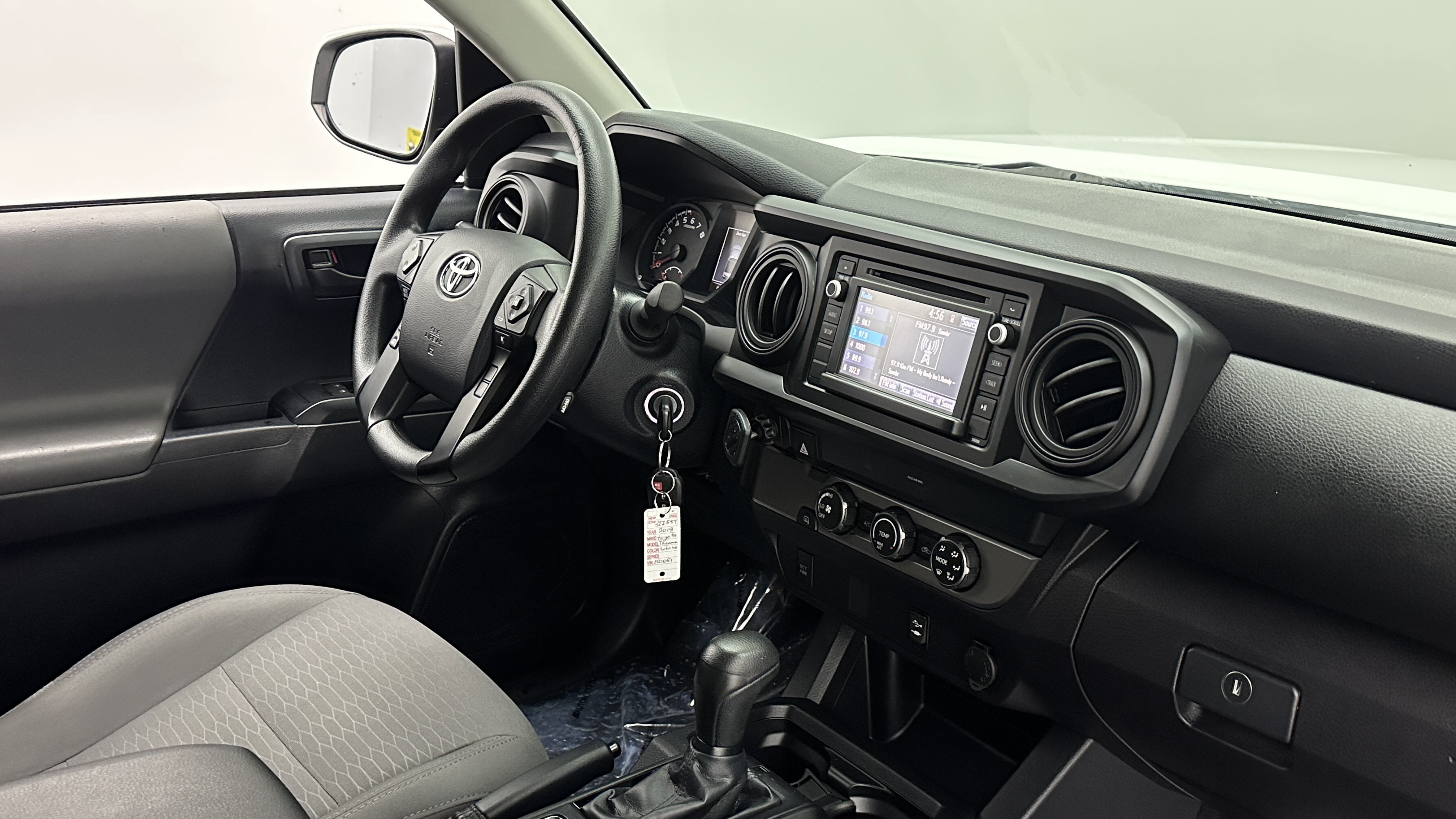 Used 2019 Toyota Tacoma SR w/ SR Convenience Package RWD image 33