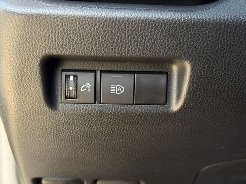 Used 2024 Toyota RAV4 XLE FWD image 20