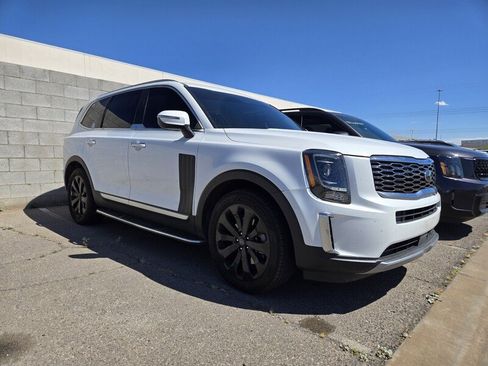 Used 2020 Kia Telluride S w/ S 8 Passenger Seating Package image 2