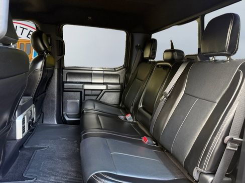 Used 2018 Ford F150 Lariat w/ Equipment Group 502A Luxury image 24