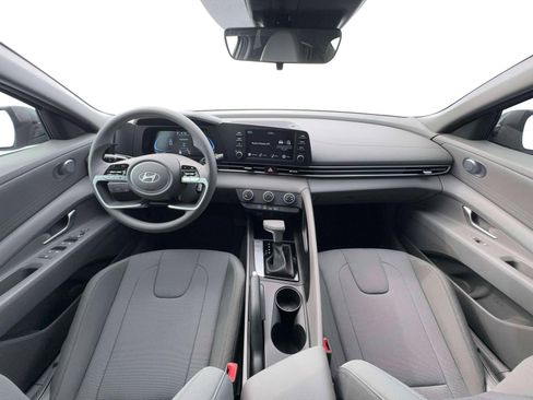 New 2026 Hyundai Elantra SE w/ Cargo Package image 13