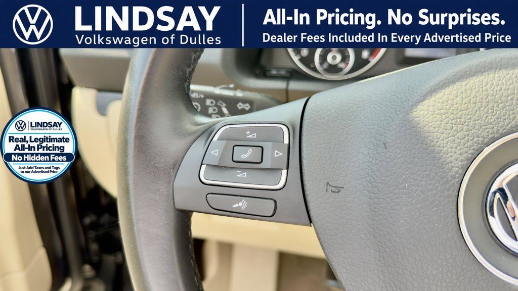 Used 2014 Volkswagen Eos Executive FWD image 13