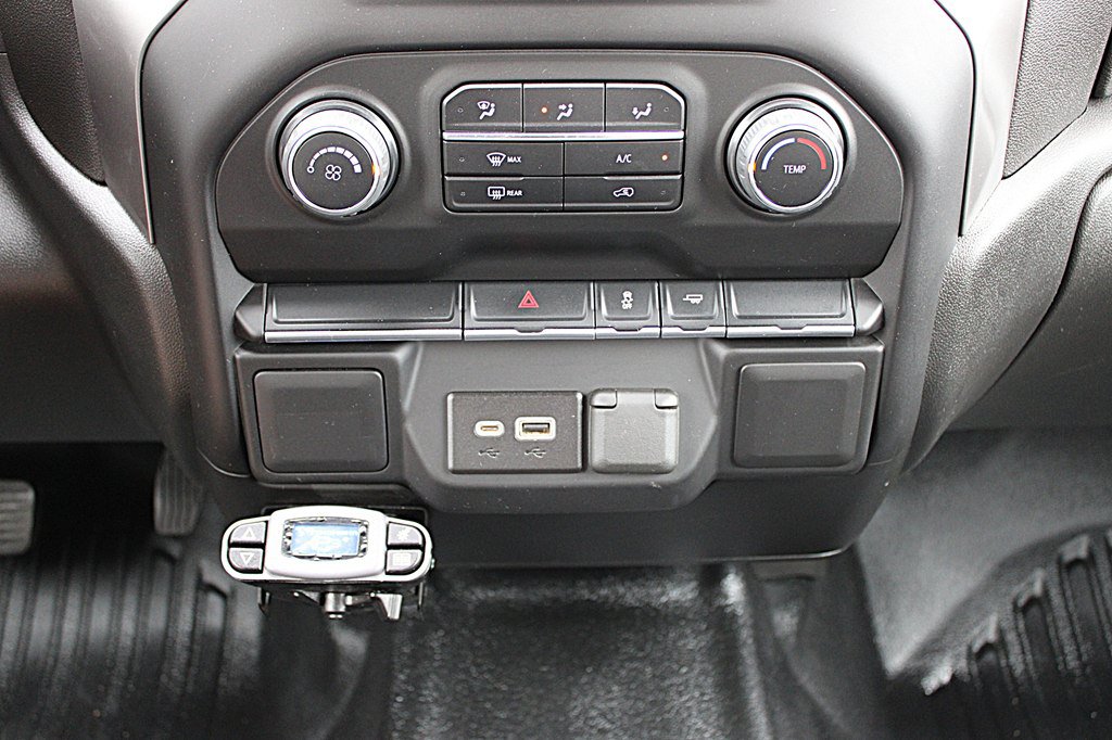 Used 2023 Chevrolet Silverado 3500 W/T RWD image 28