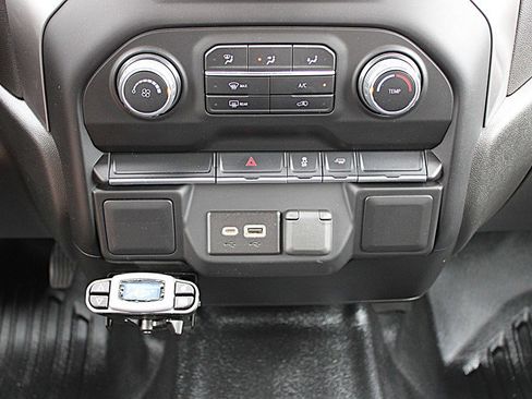 Used 2023 Chevrolet Silverado 3500 W/T image 28