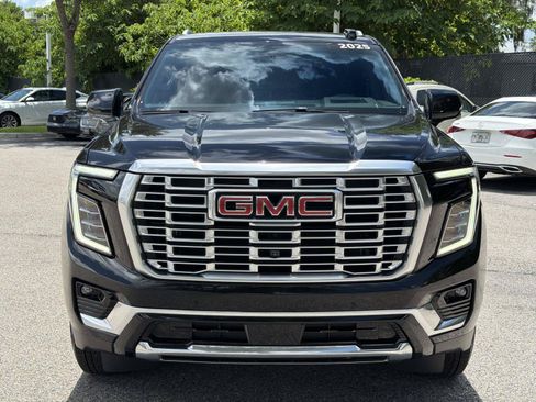 Used 2025 GMC Yukon Denali RWD image 8