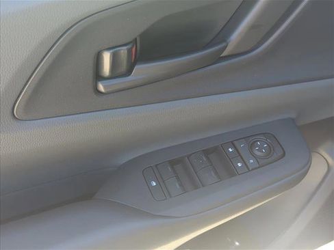 New 2026 Toyota Prius LE image 10