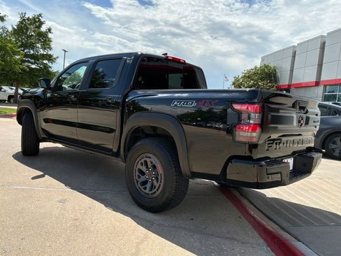 Used 2026 Nissan Frontier PRO-4X AWD/4WD image 8