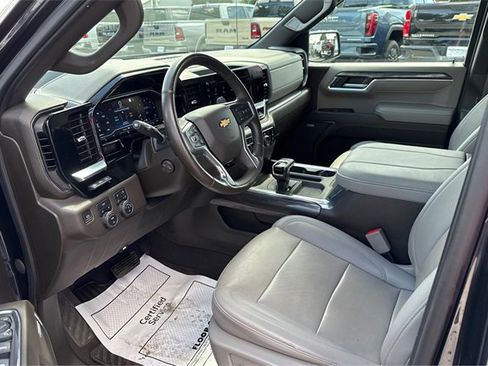 Used 2023 Chevrolet Silverado 1500 LTZ w/ LTZ Premium Package image 9