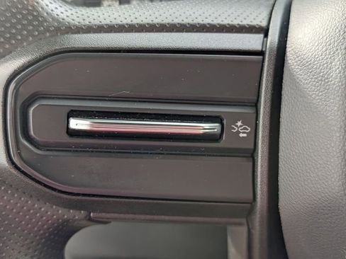 Used 2023 Chevrolet Colorado W/T image 14