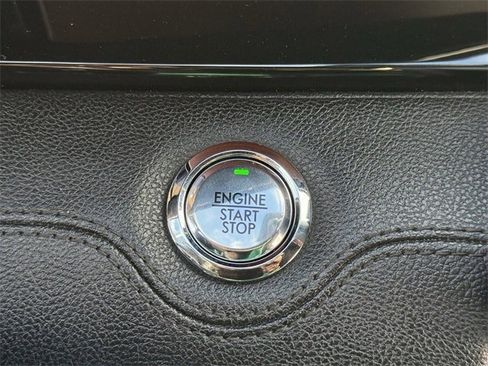 Used 2021 Lincoln Navigator L Reserve image 21