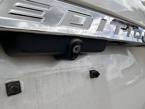 Used 2018 Ford Expedition Limited w/ Equipment Group 302A RWD image 18