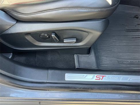 Used 2023 Ford Explorer ST-Line w/ Class IV Trailer Tow Package image 25