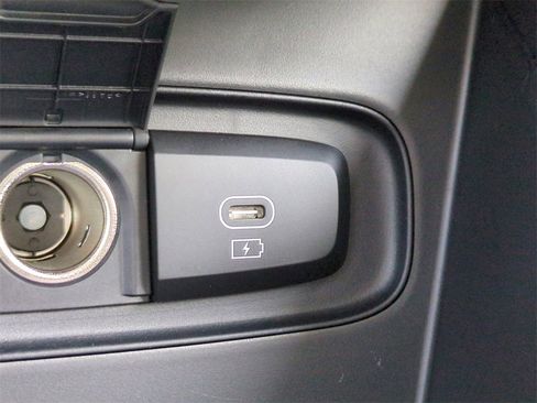 New 2026 Hyundai Venue SE image 21