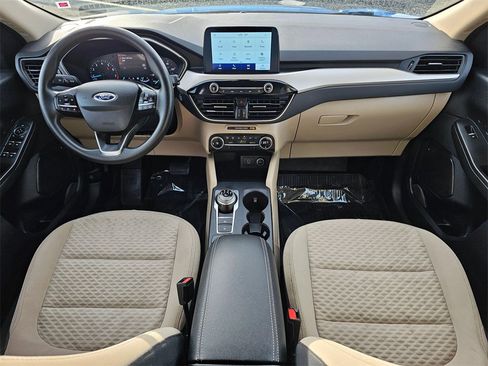 Used 2020 Ford Escape SE image 10
