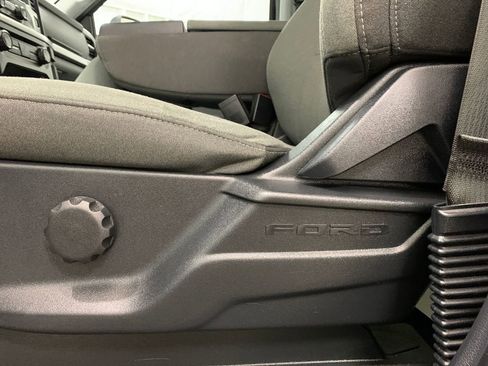 Used 2023 Ford F150 XLT w/ Trailer Tow Package image 5