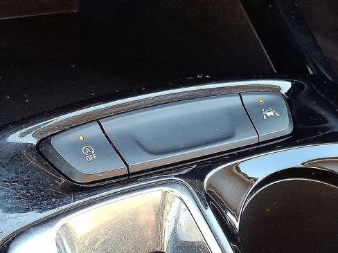 Used 2024 Chevrolet Trax LT w/ Driver Confidence Package image 28