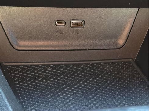 Used 2026 Chevrolet Equinox RS image 25