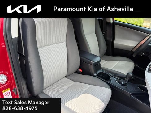 Used 2014 Toyota RAV4 LE FWD image 18