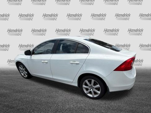Used 2016 Volvo S60 T5 Premier w/ Climate Package FWD image 10