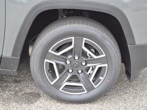 New 2026 Jeep Cherokee Laredo AWD/4WD image 10