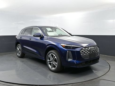 New 2026 Audi Q5 Premium Plus AWD/4WD image 3
