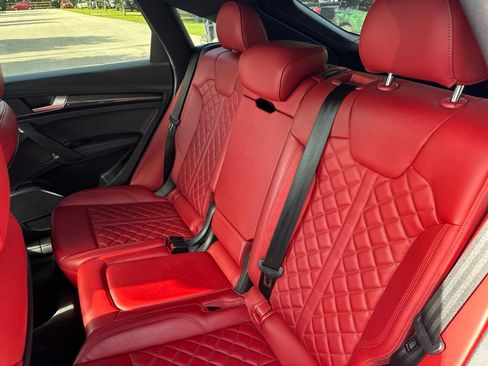 Used 2022 Audi SQ5 Premium Plus w/ Premium Plus Package AWD/4WD image 11