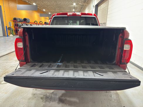 Used 2023 GMC Canyon AT4 image 21