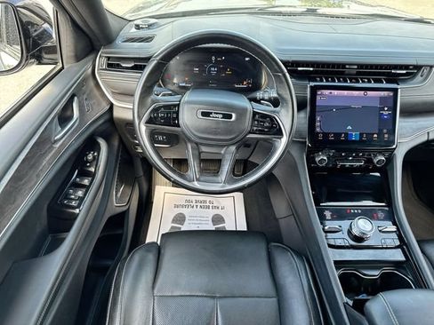 Used 2021 Jeep Grand Cherokee L Overland w/ Luxury Tech Group IV AWD/4WD image 14