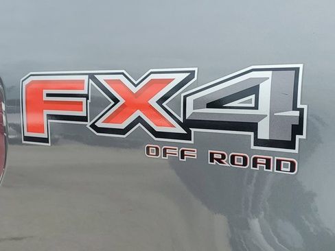 Certified 2022 Ford F150 XLT w/ Equipment Group 302A High image 11