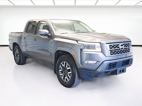 Used 2024 Nissan Frontier SL w/ Technology Package image 3