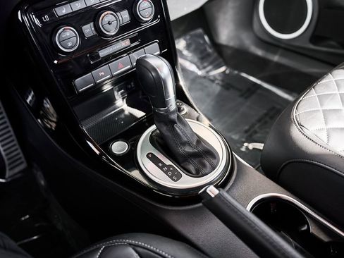 Used 2019 Volkswagen Beetle 2.0T Final Edition SEL image 22