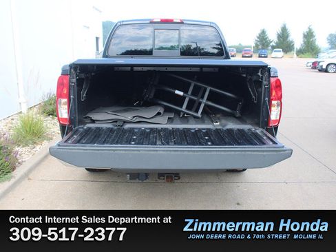 Used 2021 Nissan Frontier SV AWD/4WD image 6