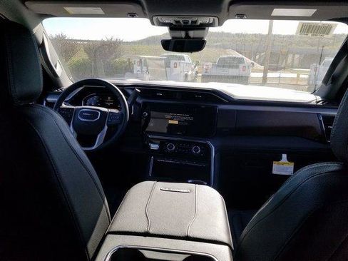 New 2026 GMC Sierra 3500 Denali w/ Technology Package image 12