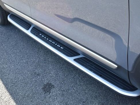 Used 2023 Kia Telluride S w/ S Sunroof Package image 12