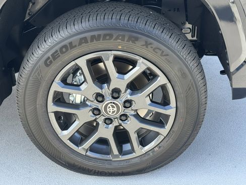 New 2026 Toyota Tundra Platinum image 15