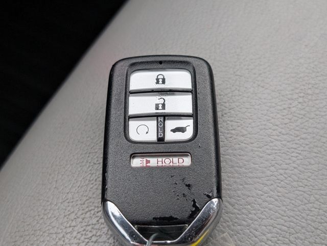Used 2020 Honda Pilot Touring image 34