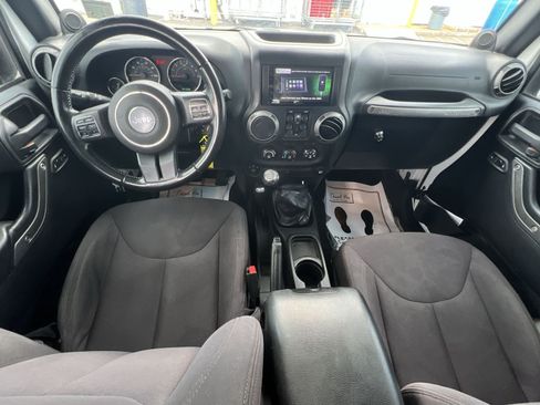 Used 2014 Jeep Wrangler Unlimited Sport w/ Quick Order Package 23S AWD/4WD image 24