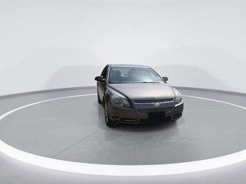 Used 2011 Chevrolet Malibu LTZ image 2