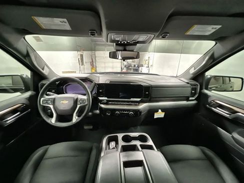 Certified 2024 Chevrolet Silverado 1500 LT image 20