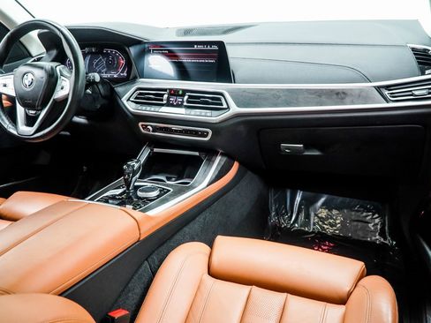Used 2022 BMW X7 xDrive40i w/ Premium Package image 17